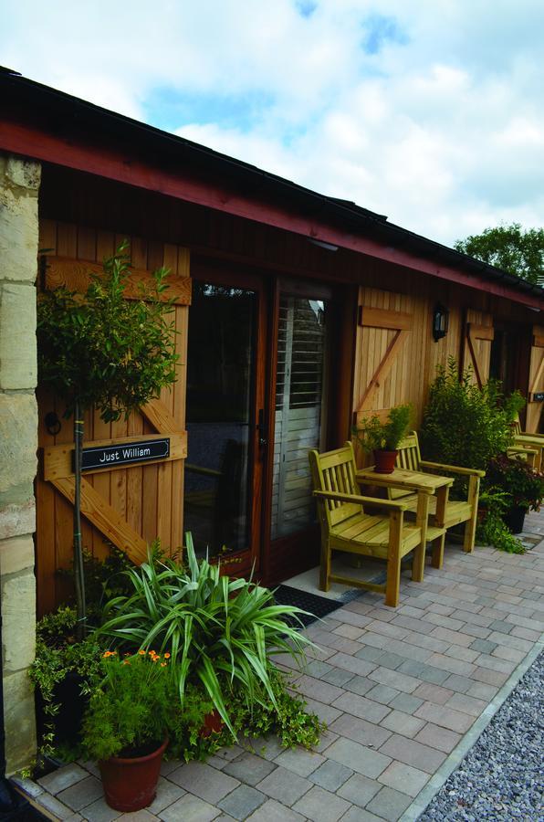 Widbrook Barns Bed & Breakfast Bradford-On-Avon Exterior photo